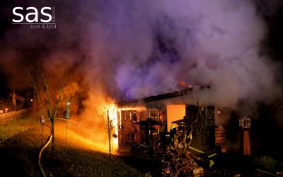 Brand einer Gartenhütte