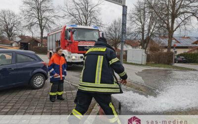 Feuerwehr unterwegs: Hydrantenüberprüfung im Gemeindegebiet